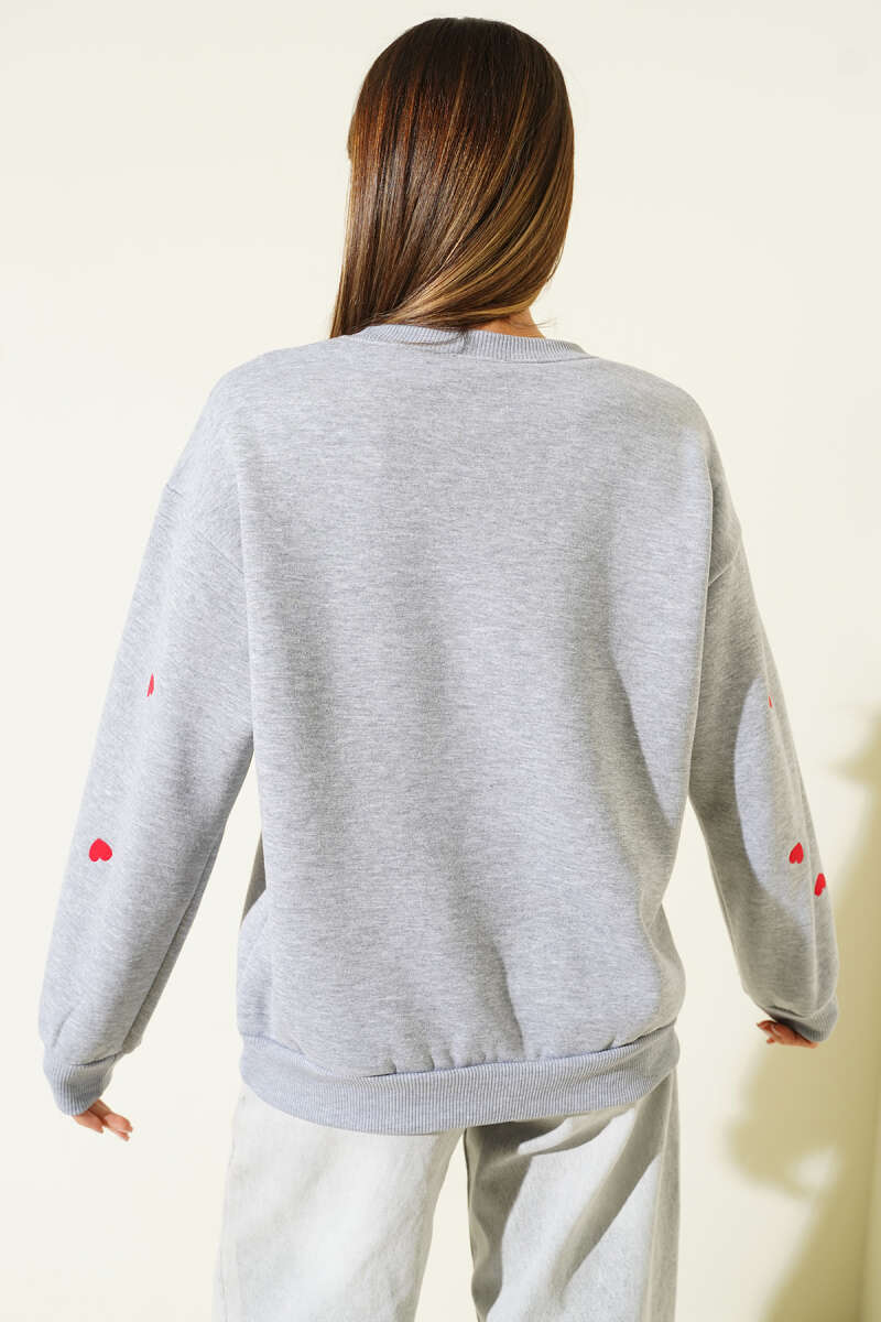 Kalp Nakış Detaylı Sweatshirt