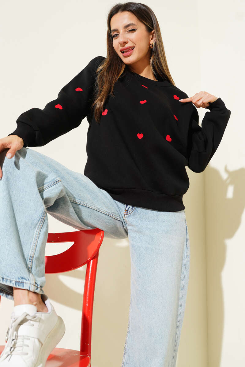 Kalp Nakış Detaylı Sweatshirt