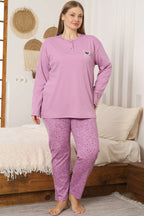https://cdn.pazarium.com.tr/kalp-nakisli-buyuk-beden-pijama-takimi-lila-702519-17-B.jpg
