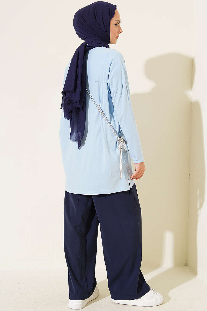 https://cdn.pazarium.com.tr/kapi-baskili-basic-tunik-mavi-808368-19-B.jpg