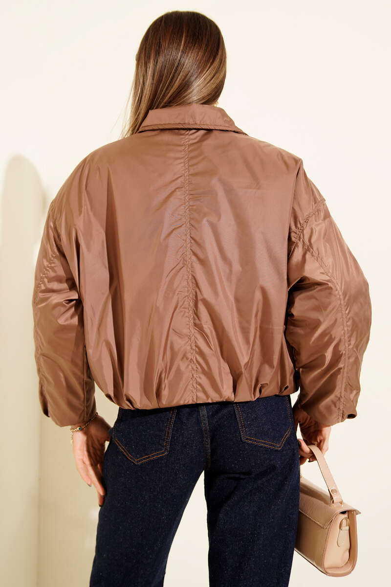 https://cdn.pazarium.com.tr/kapitone-bomber-kisa-mont-kahve-686710-16-B.jpg