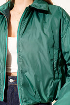 https://cdn.pazarium.com.tr/kapitone-bomber-kisa-mont-yesil-686719-16-B.jpg