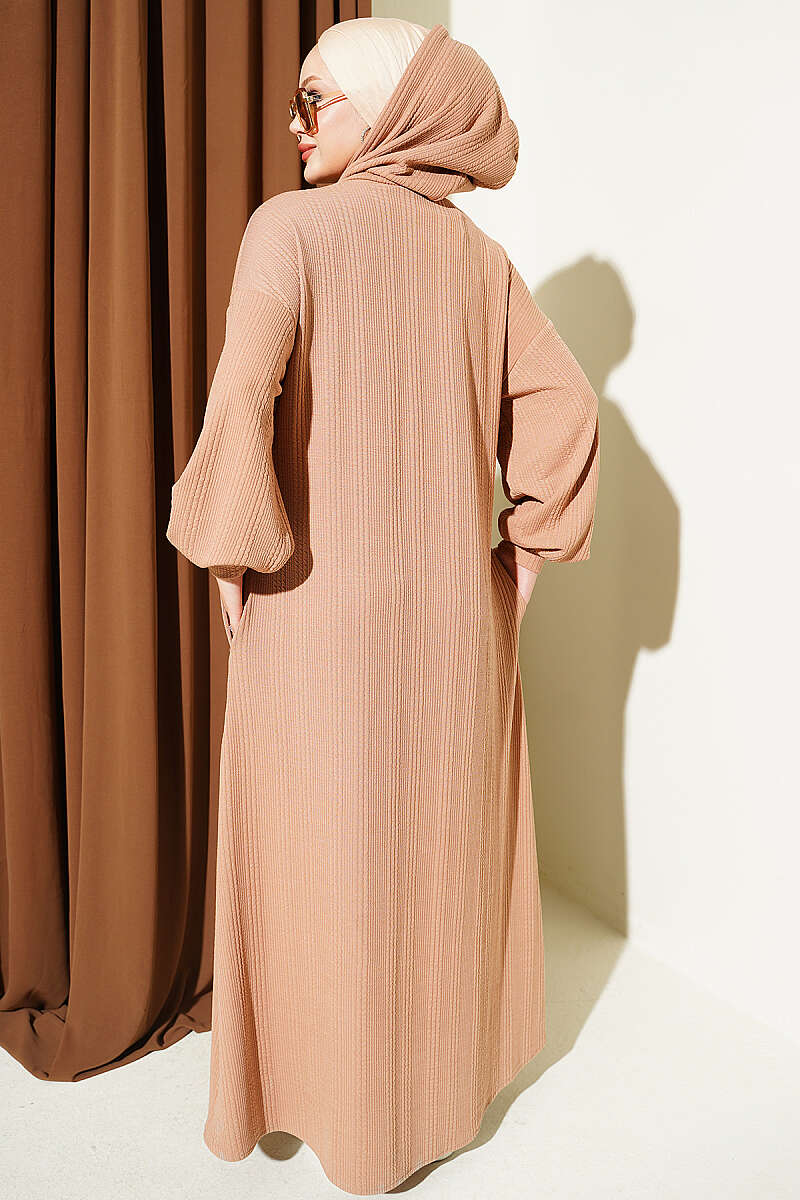 https://cdn.pazarium.com.tr/kapusonlu-cepli-orme-elbise-camel-817388-20-B.jpg