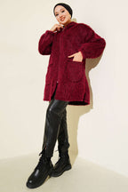 https://cdn.pazarium.com.tr/kapusonlu-fermuarli-cepli-hirka-bordo-680908-16-B.jpg