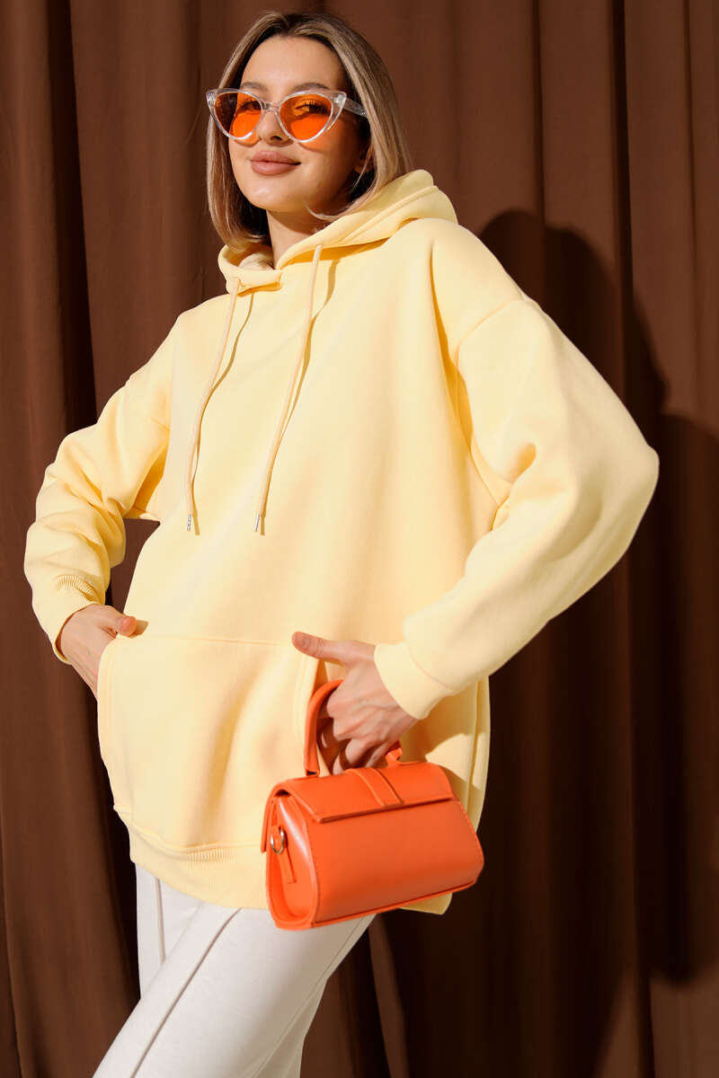 https://cdn.pazarium.com.tr/kapusonlu-kanguru-cepli-sweatshirt-lime-694987-16-B.jpg