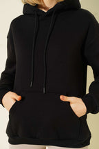 https://cdn.pazarium.com.tr/kapusonlu-kanguru-cepli-sweatshirt-siyah-714056-16-B.jpg