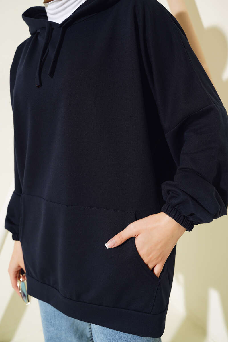 https://cdn.pazarium.com.tr/kapusonlu-oversize-sweat-lacivert-551819-13-B.jpg