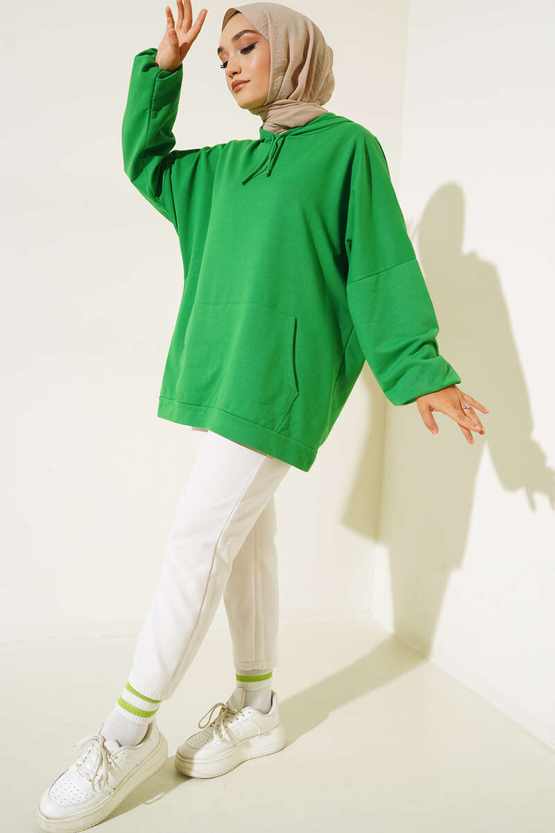 https://cdn.pazarium.com.tr/kapusonlu-oversize-sweat-yesil-471400-11-B.jpg