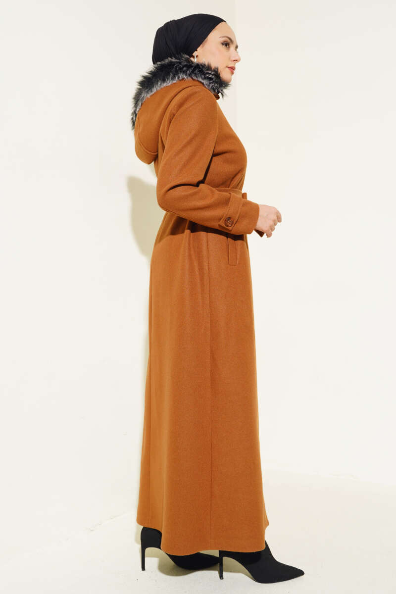 https://cdn.pazarium.com.tr/kapusonu-kurklu-fermuarli-uzun-kase-kaban-taba-556044-13-B.jpg