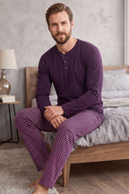 https://cdn.pazarium.com.tr/kare-cizgili-uzun-kol-erkek-pijama-takimi-murdum-765413-18-B.jpg