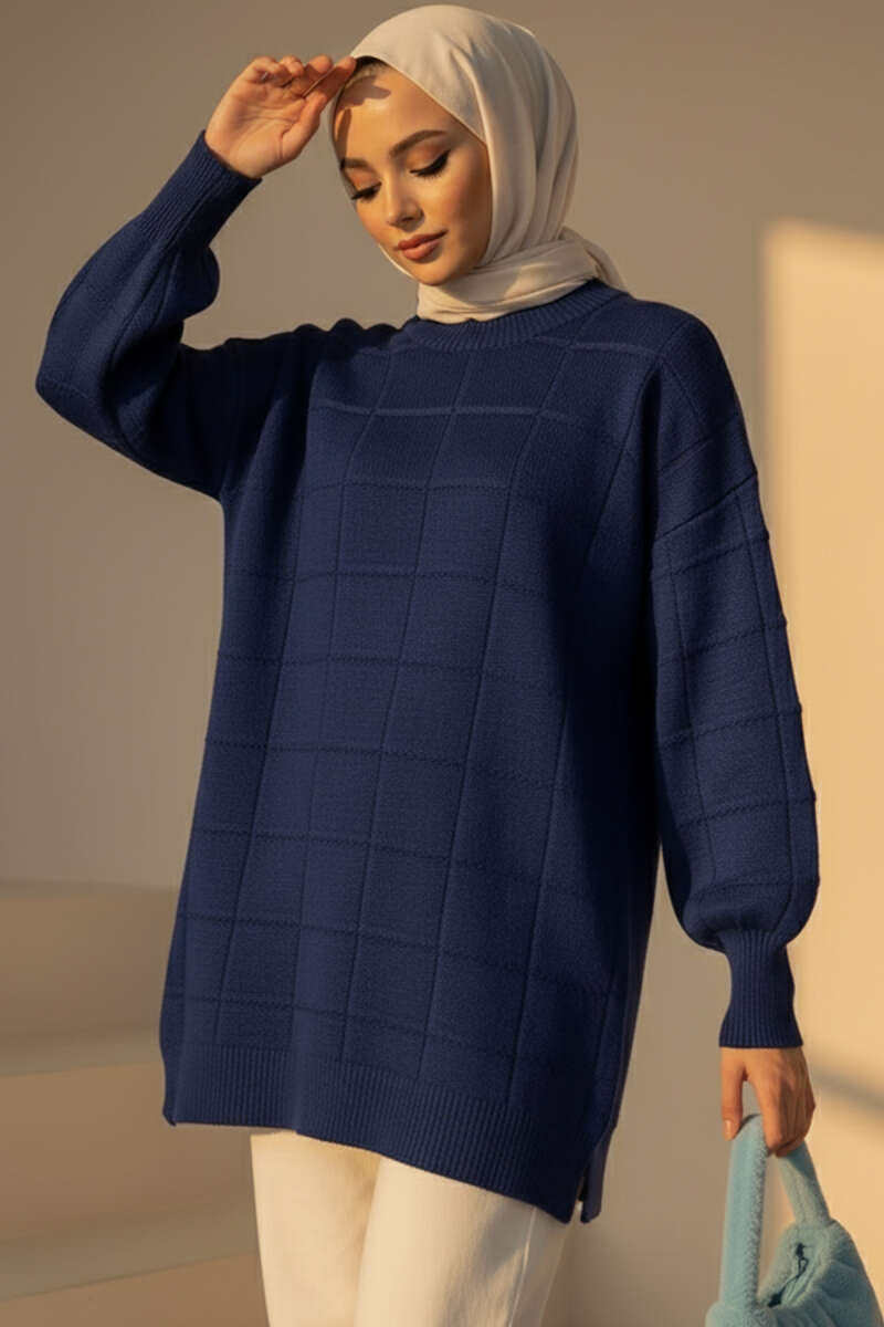 Kare Kabartmalı Yumoş Triko Tunik