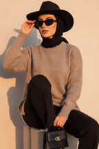 https://cdn.pazarium.com.tr/kare-kabartmali-yumos-triko-tunik-vizon-683280-16-B.jpg