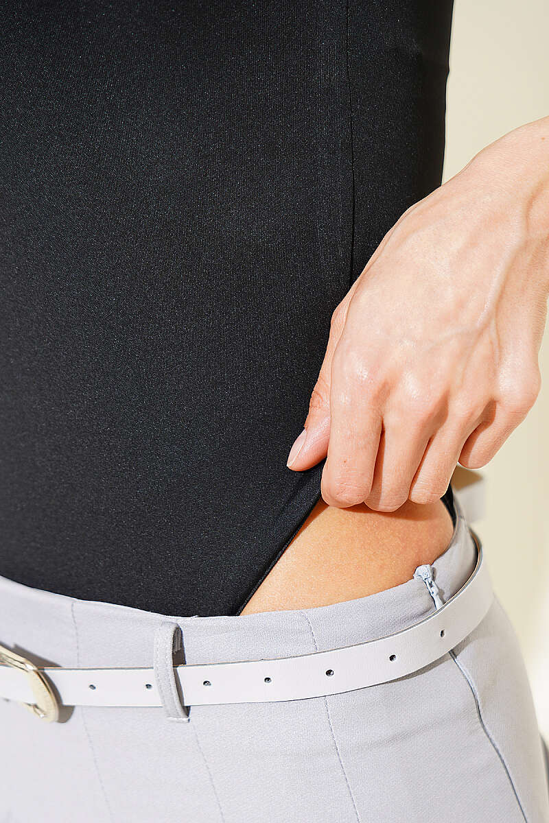 Kare Yaka Çıtçıtlı Zıbın Body Siyah