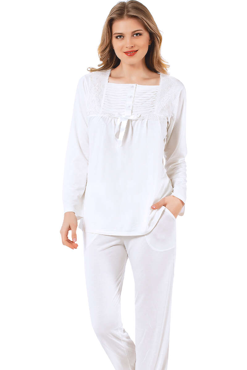 Kare Yaka Pijama Takımı
