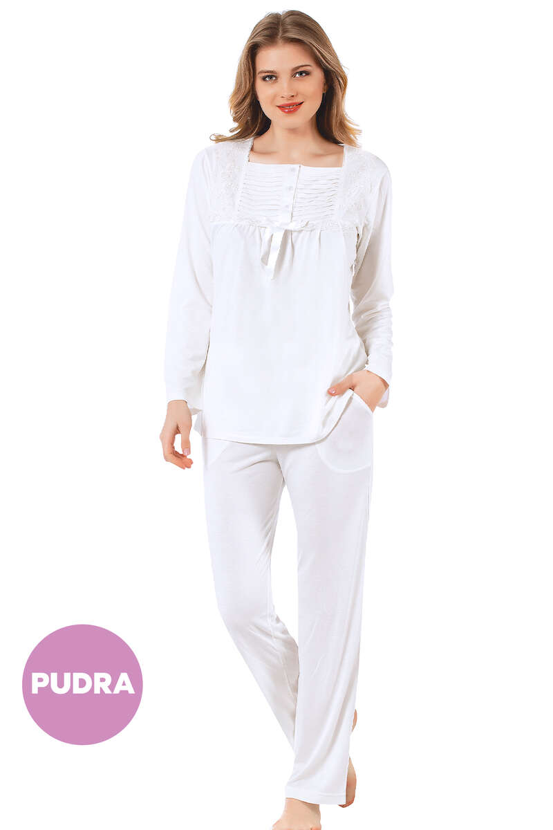 Kare Yaka Pijama Takımı