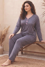 https://cdn.pazarium.com.tr/karisik-desenli-buyuk-beden-pijama-takimi-asorti-6-828882-20-B.jpg