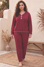 https://cdn.pazarium.com.tr/karisik-desenli-buyuk-beden-pijama-takimi-asorti-7-828883-20-B.jpg