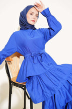 https://cdn.pazarium.com.tr/kat-kat-etekli-kusakli-elbise-saks-806341-19-B.jpg