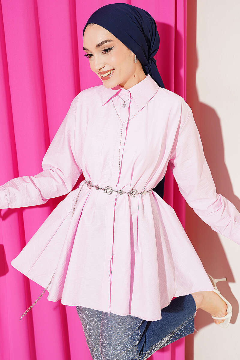 https://cdn.pazarium.com.tr/kemerli-bel-pensli-parasut-gomlek-pembe-781138-19-B.jpg