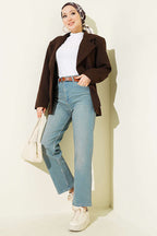 https://cdn.pazarium.com.tr/kemerli-mom-jeans-pantolon-acik-tint-780424-19-B.jpg