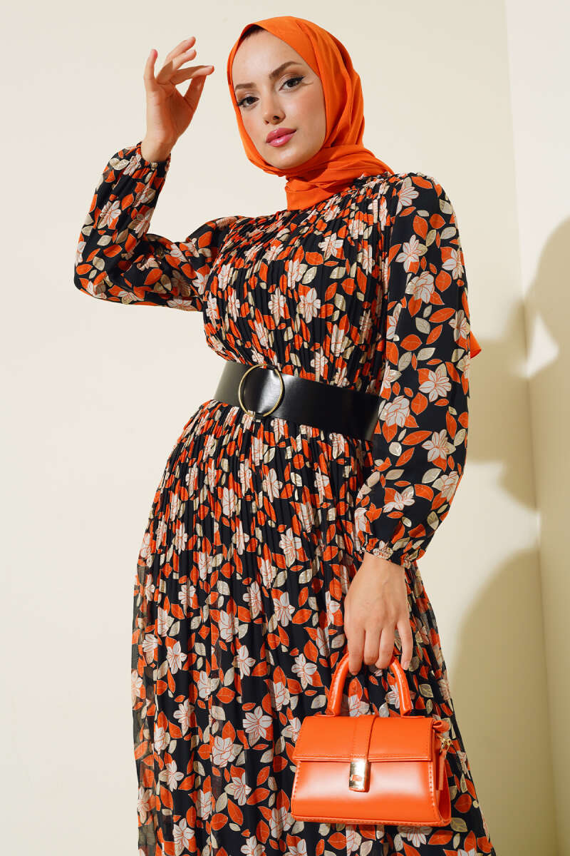 https://cdn.pazarium.com.tr/kemerli-piliseli-sifon-elbise-oranj-522644-12-B.jpg