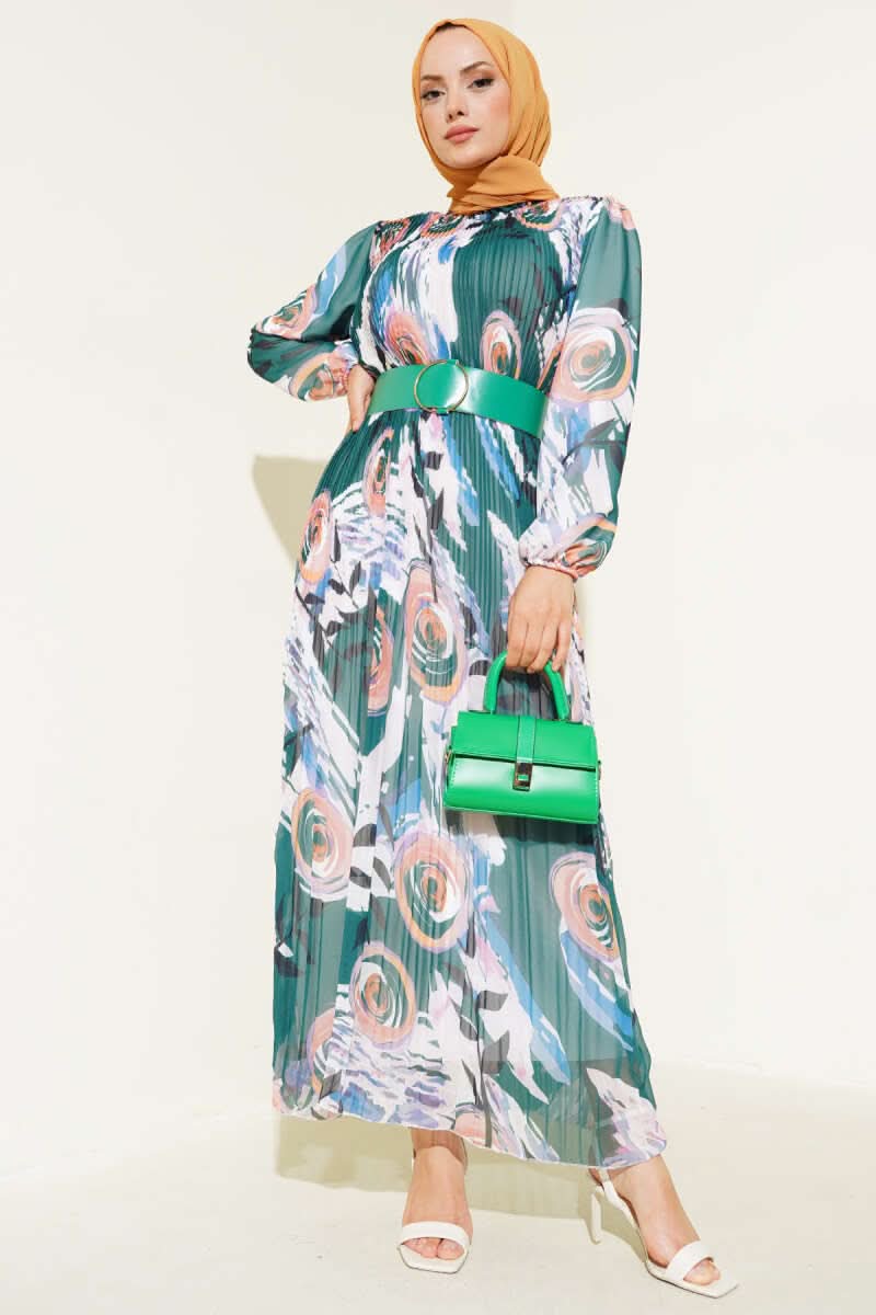 Plissiertes Chiffonkleid mit Gürtel
