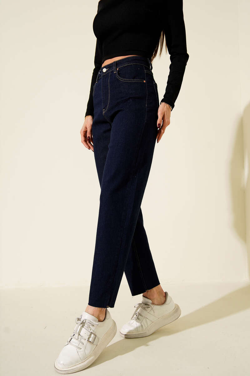 Kesik Paça Mom Jeans Pantolon Lacivert