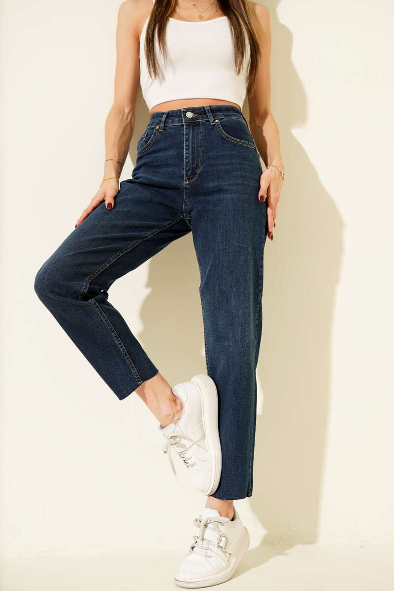 Kesik Paça Mom Jeans Pantolon Mavi