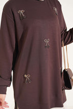 https://www.pazarium.com.tr/kiraz-nakis-islemeli-loysa-tunik-aci-kahve-829590-20-B.jpg
