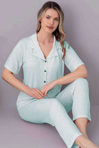 https://cdn.pazarium.com.tr/kisa-kol-dugmeli-puantiyeli-pijama-takimi-mint-620483-14-B.jpg