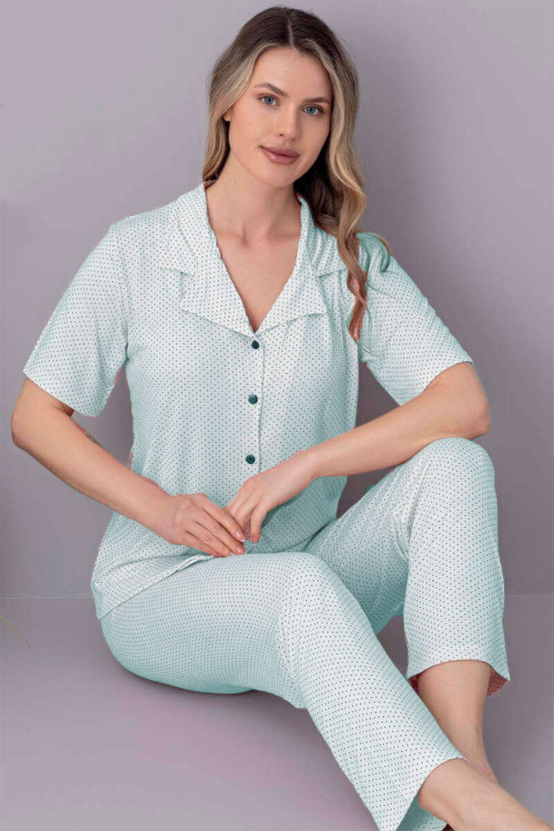 https://cdn.pazarium.com.tr/kisa-kol-dugmeli-puantiyeli-pijama-takimi-mint-620483-14-B.jpg