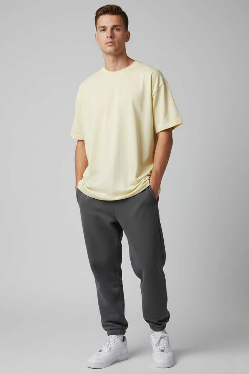 https://cdn.pazarium.com.tr/kisa-kollu-oversize-erkek-tisort-sari-739347-18-B.jpg
