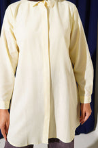 https://cdn.pazarium.com.tr/klasik-yakali-oval-kesim-sari-gomlek-806135-15-B.jpg