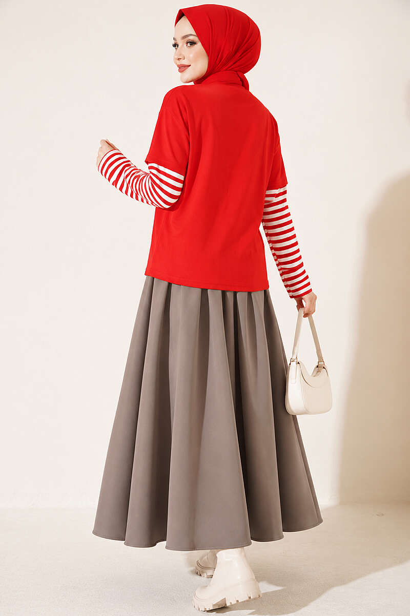 https://cdn.pazarium.com.tr/kol-cizgili-baskili-sweatshirt-kirmizi-840951-20-B.jpg