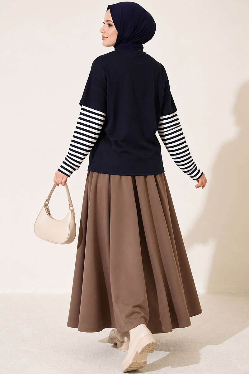 https://cdn.pazarium.com.tr/kol-cizgili-baskili-sweatshirt-lacivert-840955-20-B.jpg