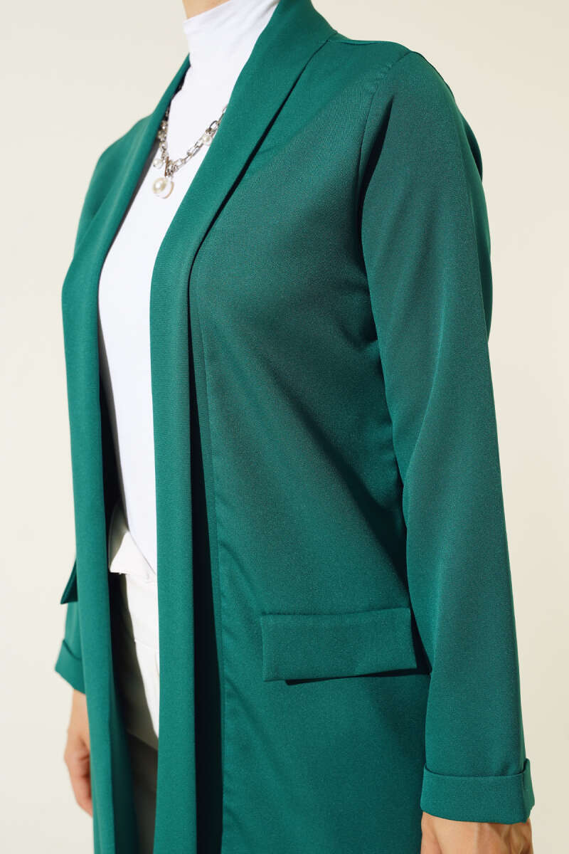 https://cdn.pazarium.com.tr/kol-katlamali-uzun-ceket-zumrut-524561-12-B.jpg