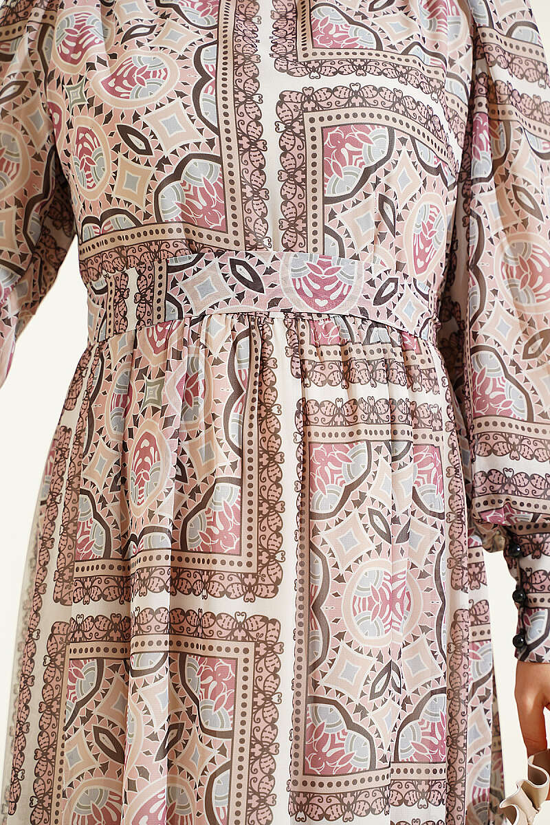 https://cdn.pazarium.com.tr/kol-mansetli-desenli-sifon-elbise-pudra-815366-20-B.jpg