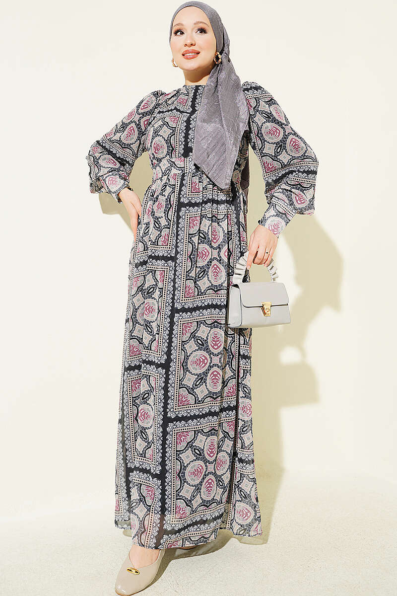 https://cdn.pazarium.com.tr/kol-mansetli-desenli-sifon-elbise-siyah-815368-20-B.jpg