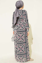 https://cdn.pazarium.com.tr/kol-mansetli-desenli-sifon-elbise-siyah-815369-20-B.jpg