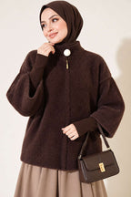 https://cdn.pazarium.com.tr/kol-ribanali-fermuarli-angora-hirka-aci-kahve-842106-20-B.jpg