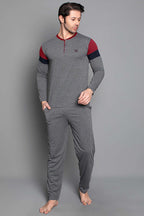 https://cdn.pazarium.com.tr/kol-seritli-uzun-kol-erkek-pijama-takimi-fume-bordo-652760-15-B.jpg