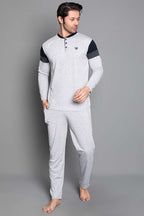 https://cdn.pazarium.com.tr/kol-seritli-uzun-kol-erkek-pijama-takimi-gri-652749-15-B.jpg