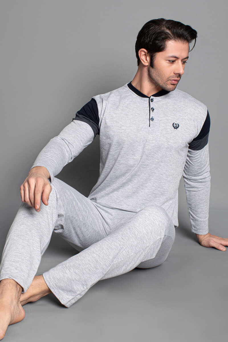 https://cdn.pazarium.com.tr/kol-seritli-uzun-kol-erkek-pijama-takimi-gri-652750-15-B.jpg