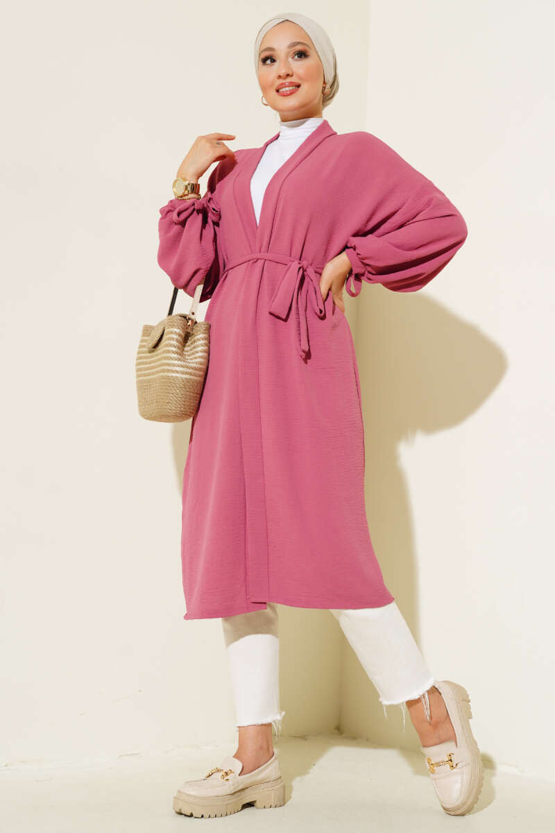 https://cdn.pazarium.com.tr/kollari-bagcikli-ayrobin-hirka-magenta-520492-12-B.jpg