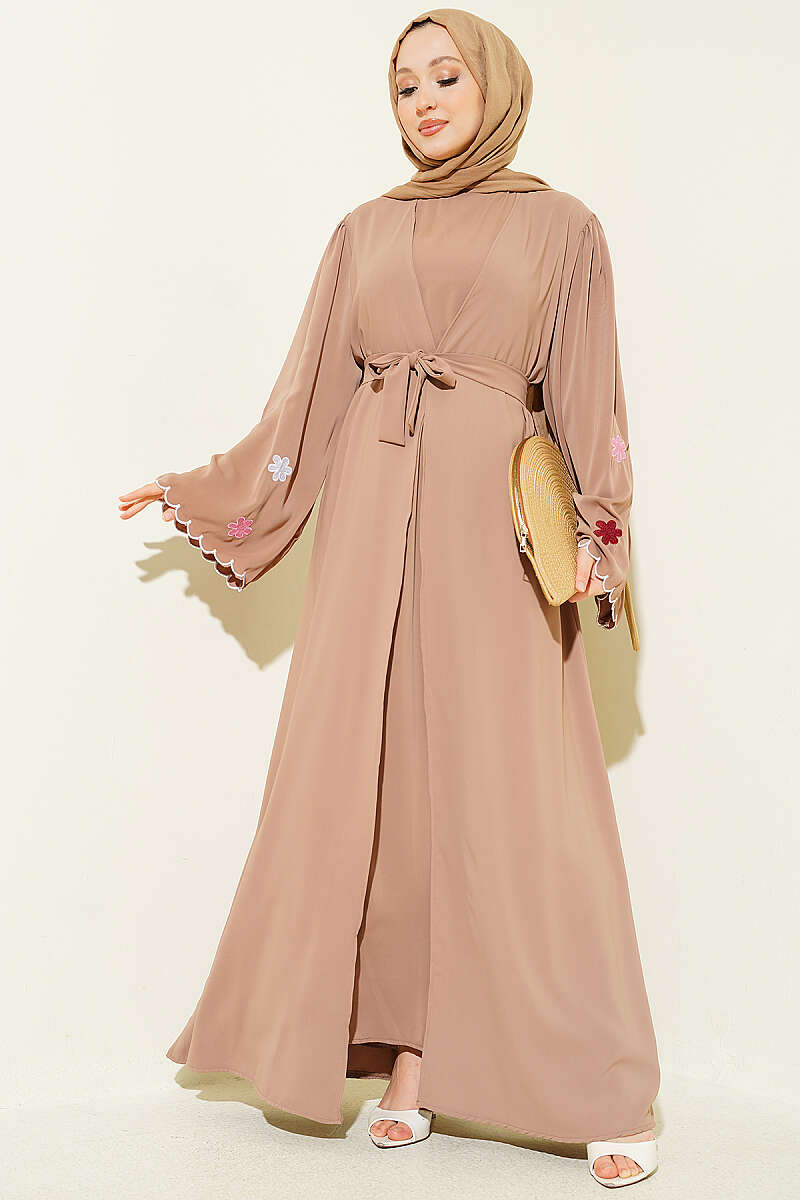 Kolları Çiçek Nakışlı Abaya