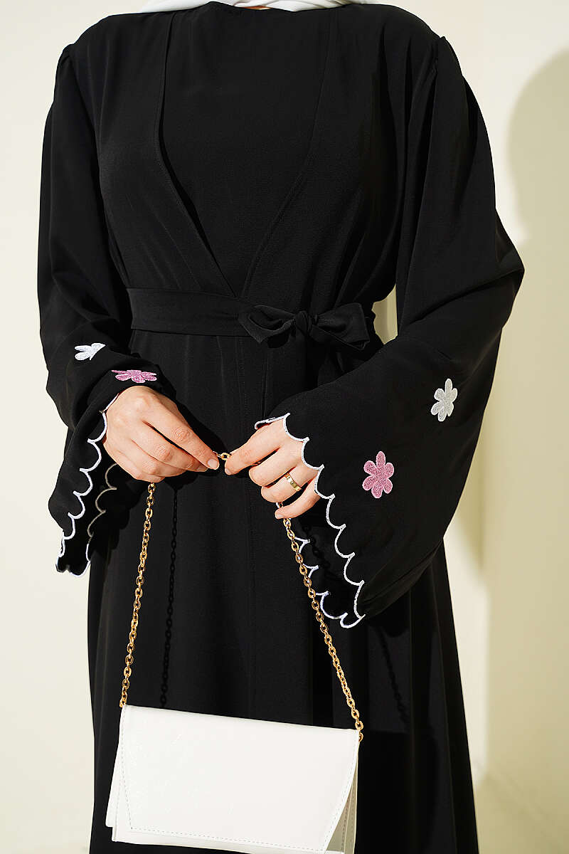 Kolları Çiçek Nakışlı Abaya Siyah