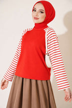 https://cdn.pazarium.com.tr/kollari-cizgili-basic-sweatshirt-kirmizi-841246-20-B.jpg