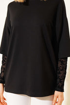 Kolları Dantel Garnili T-shirt Siyah