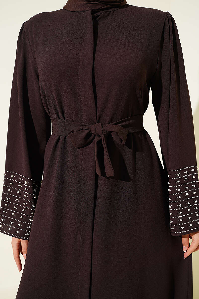 https://cdn.pazarium.com.tr/kollari-inci-suslemeli-abaya-kahve-799168-19-B.jpg