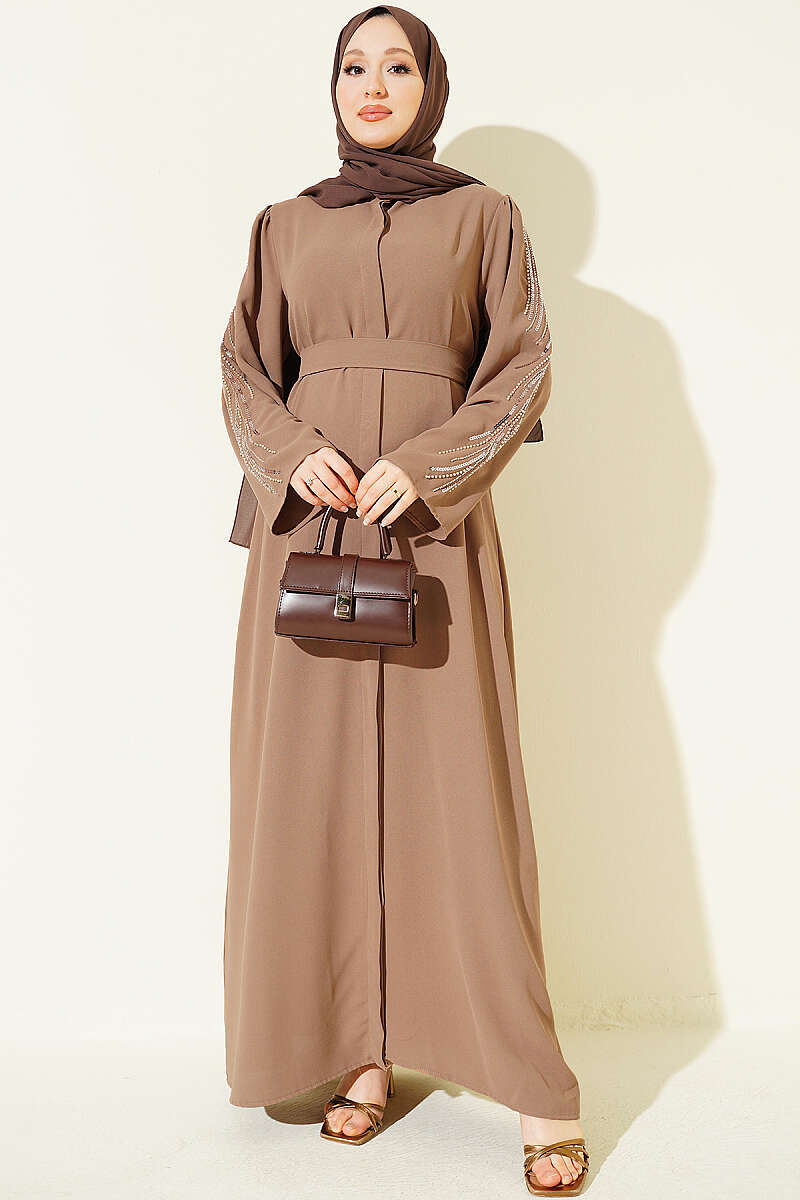 https://cdn.pazarium.com.tr/kollari-pul-nakisli-krep-abaya-latte-806714-19-B.jpg